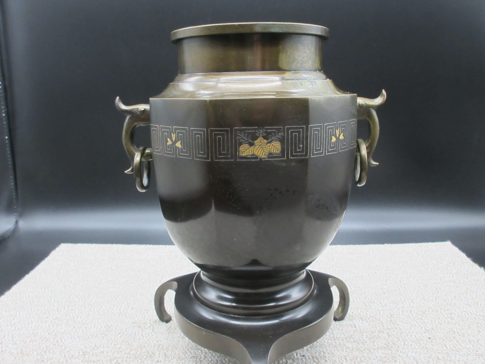 高岡銅器 銅器 鋳銅 中光作 薄端 双耳輪 彫金 花瓶 花器 壺 置物 