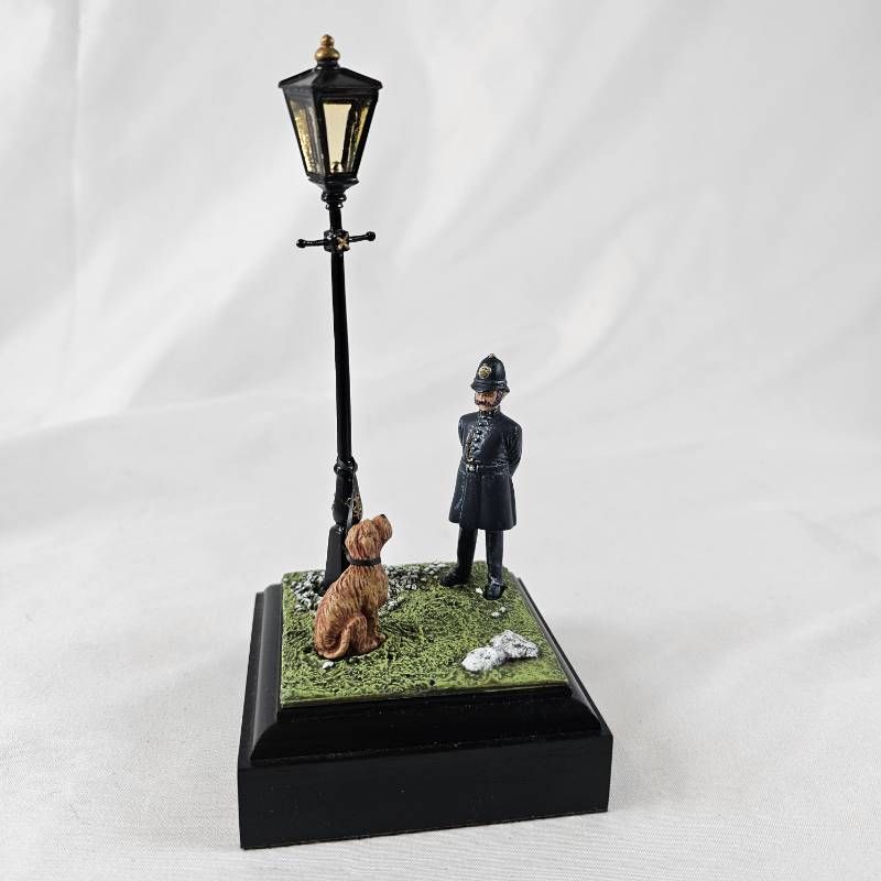 証明書付 1988年製 英国ヴィンテージ ファインアートミニチュア 警官と犬