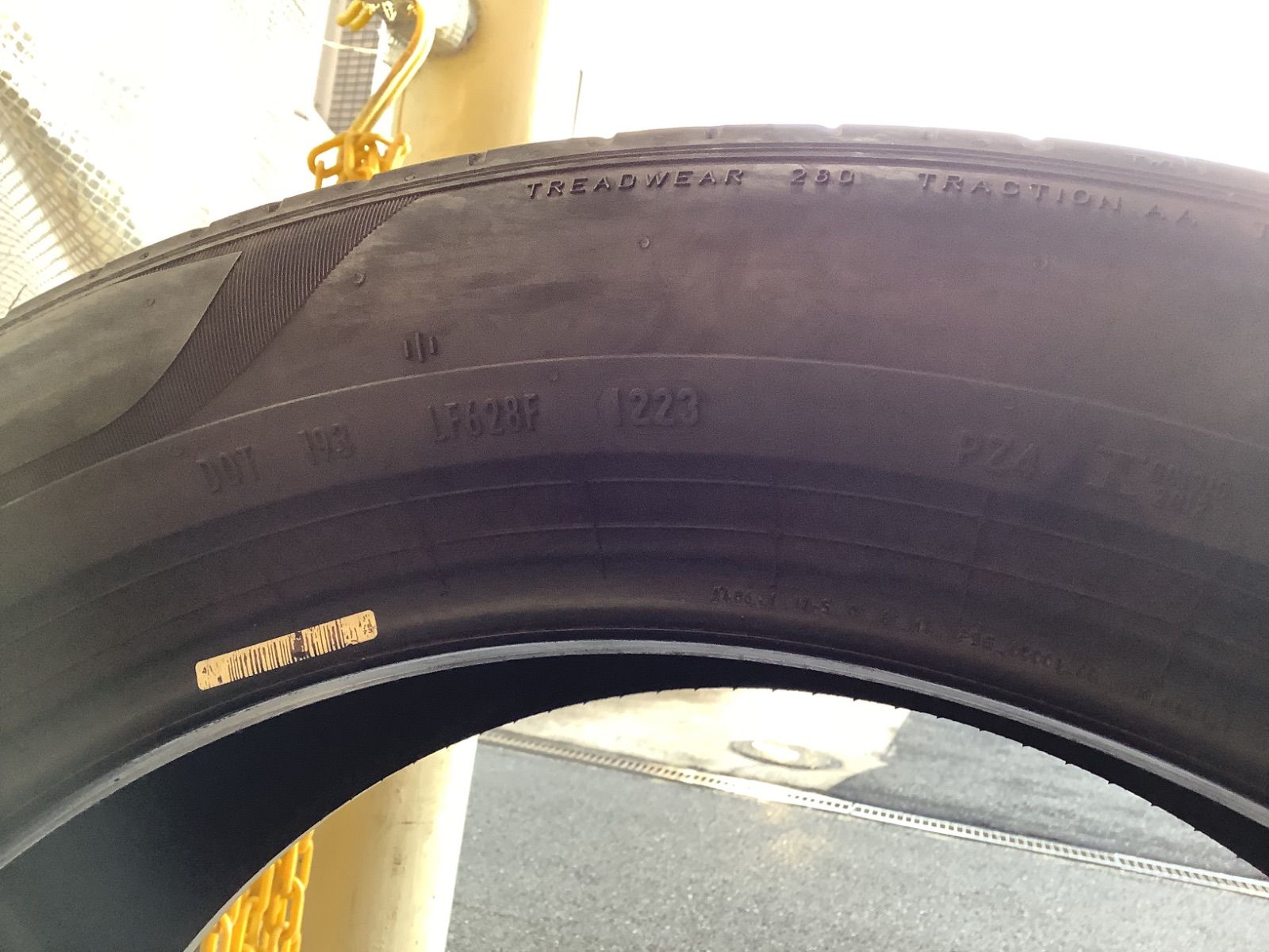 235|50R19 2025年製