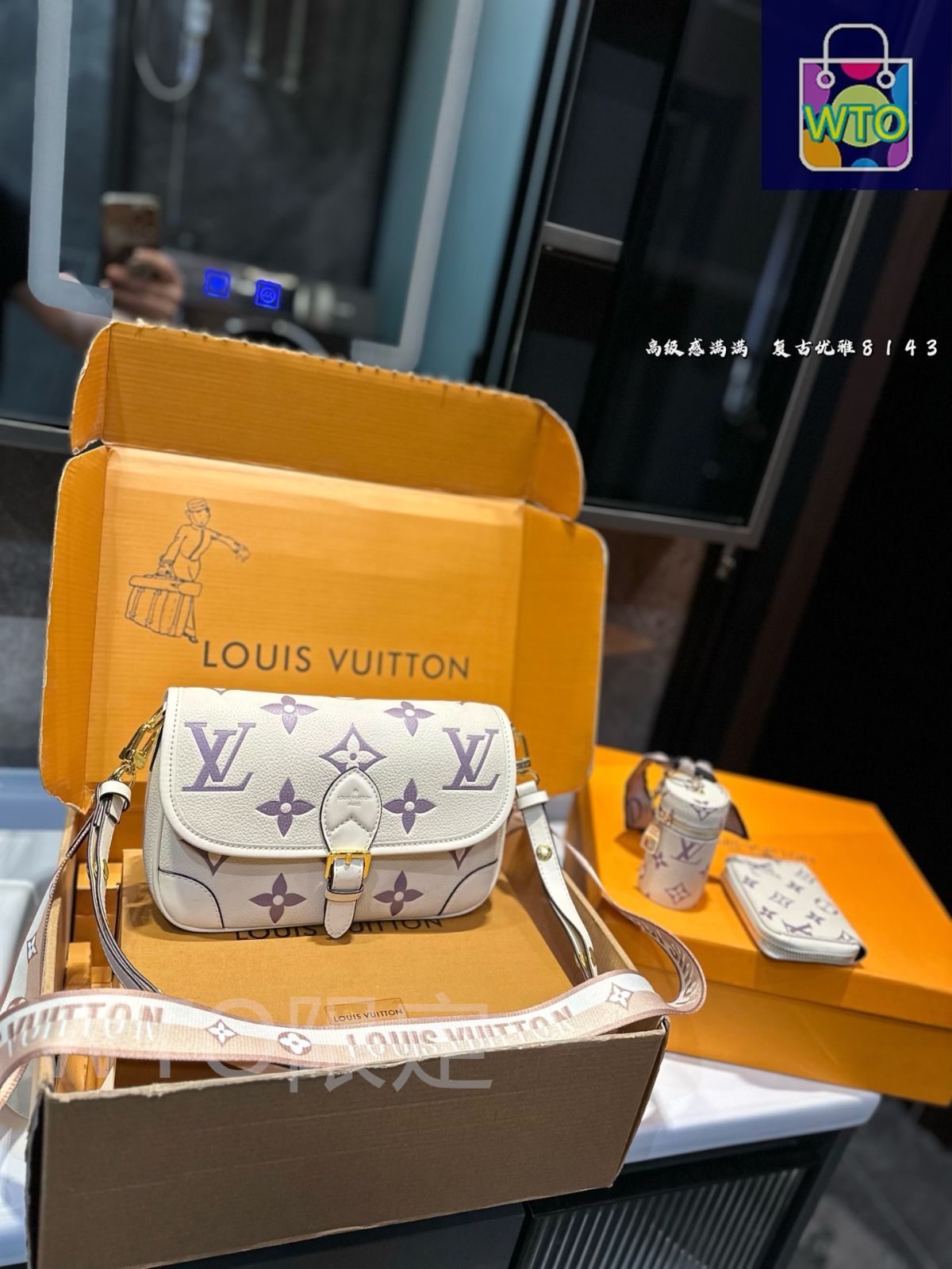 LOUIS VUITTON ルイ・ヴィトン モノグラム コンパクトジップ
