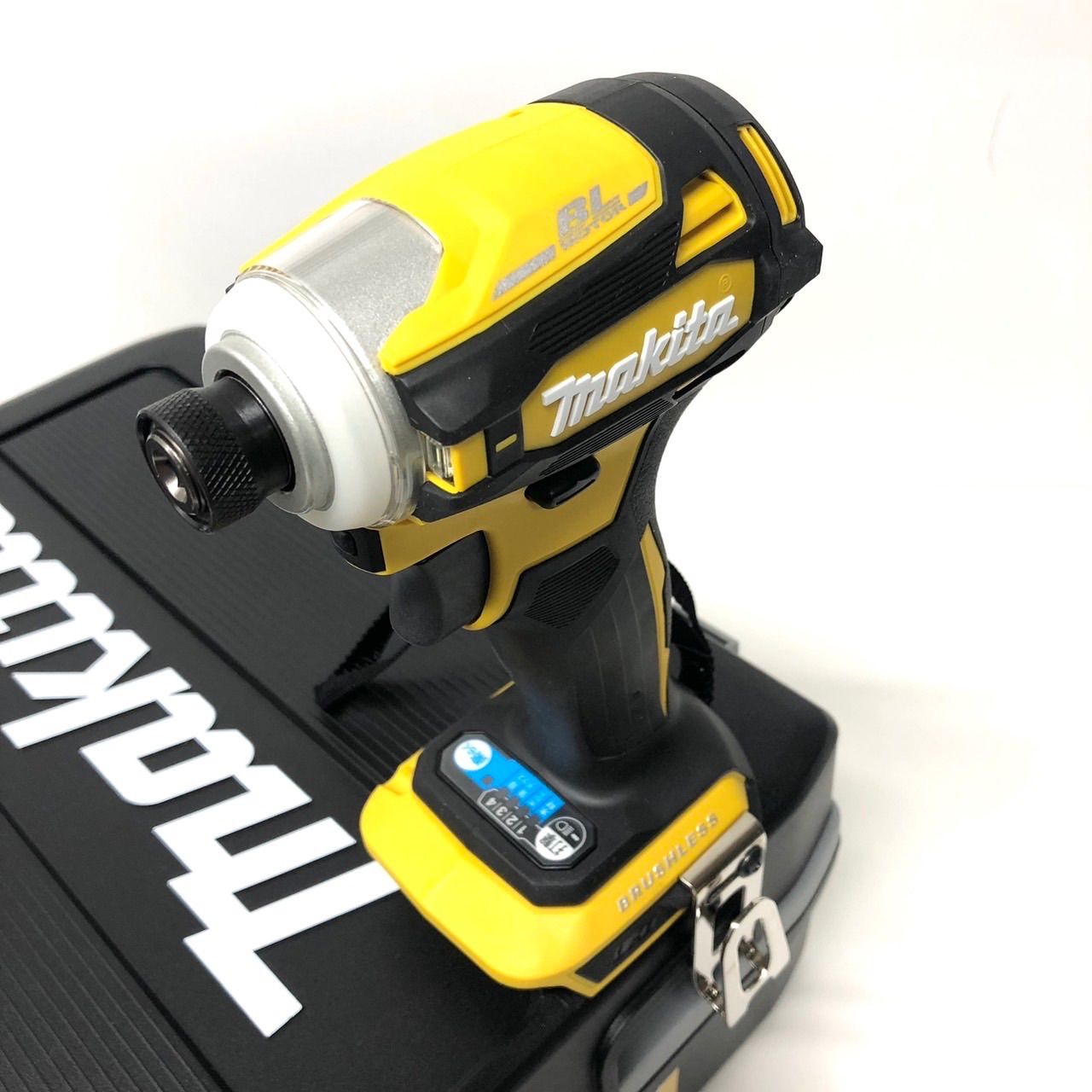 新品、未使用】 Makita マキタ 18V 充電式インパクトドライバー TD172D  