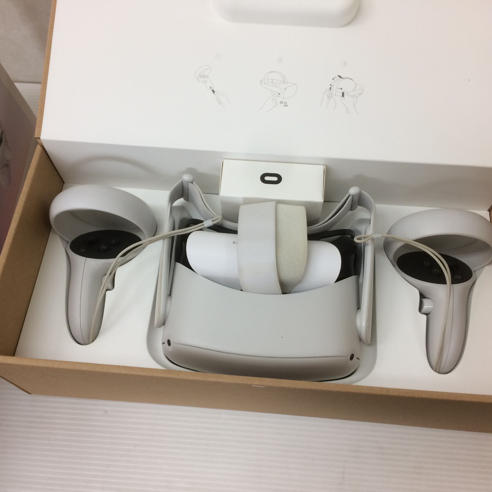 Quest 2 オールインワンVR ヘッドセット 公式 256GB ※動作確認済み、欠