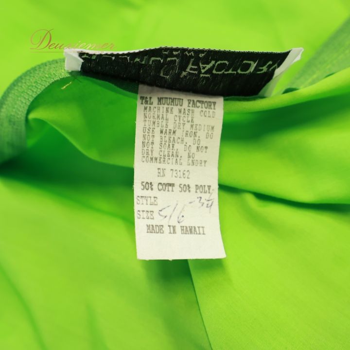 【ハワイ製 フラダンス衣装】ライトグリーン T&L MUUMUU FACTORY ハワイ製 フラダンス衣装】ライトグリーン T&L MUUMUU FACTORY