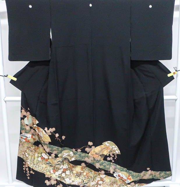 楽天市場】刺繍柄の正絹江戸妻 未仕立 江戸褄 正絹黒留袖 豪華な
