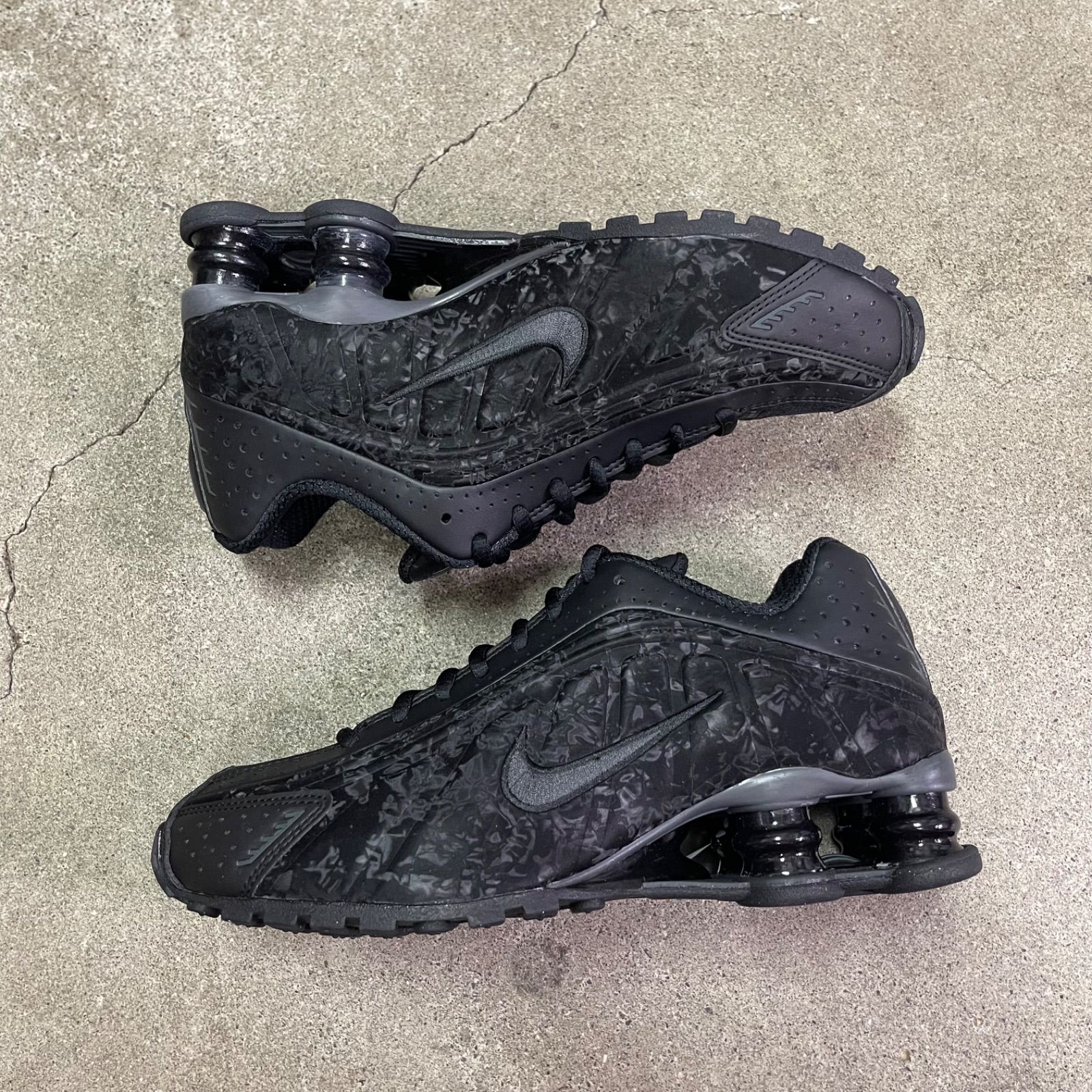 Nike Women's Shox R4 