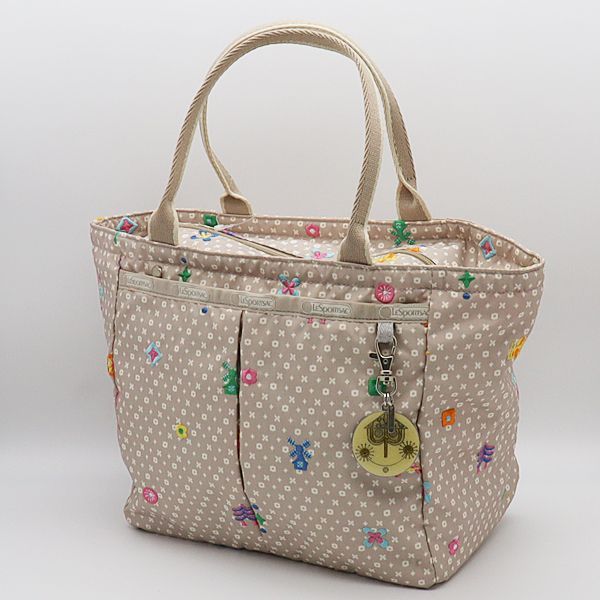 未使用【レスポートサック×ディズニー】イッツアスモールワールド トートバッグ刺繍 新品未使用品レスポートサック イッツアスモールワールド コラボ