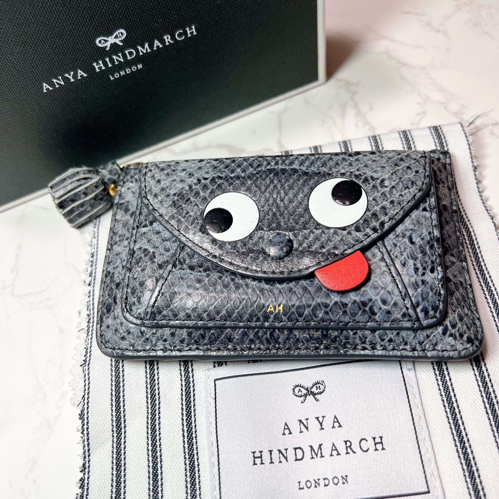 美品】ANYA HINDMARCH アニヤハインドマーチ エンベロープ ジップ 