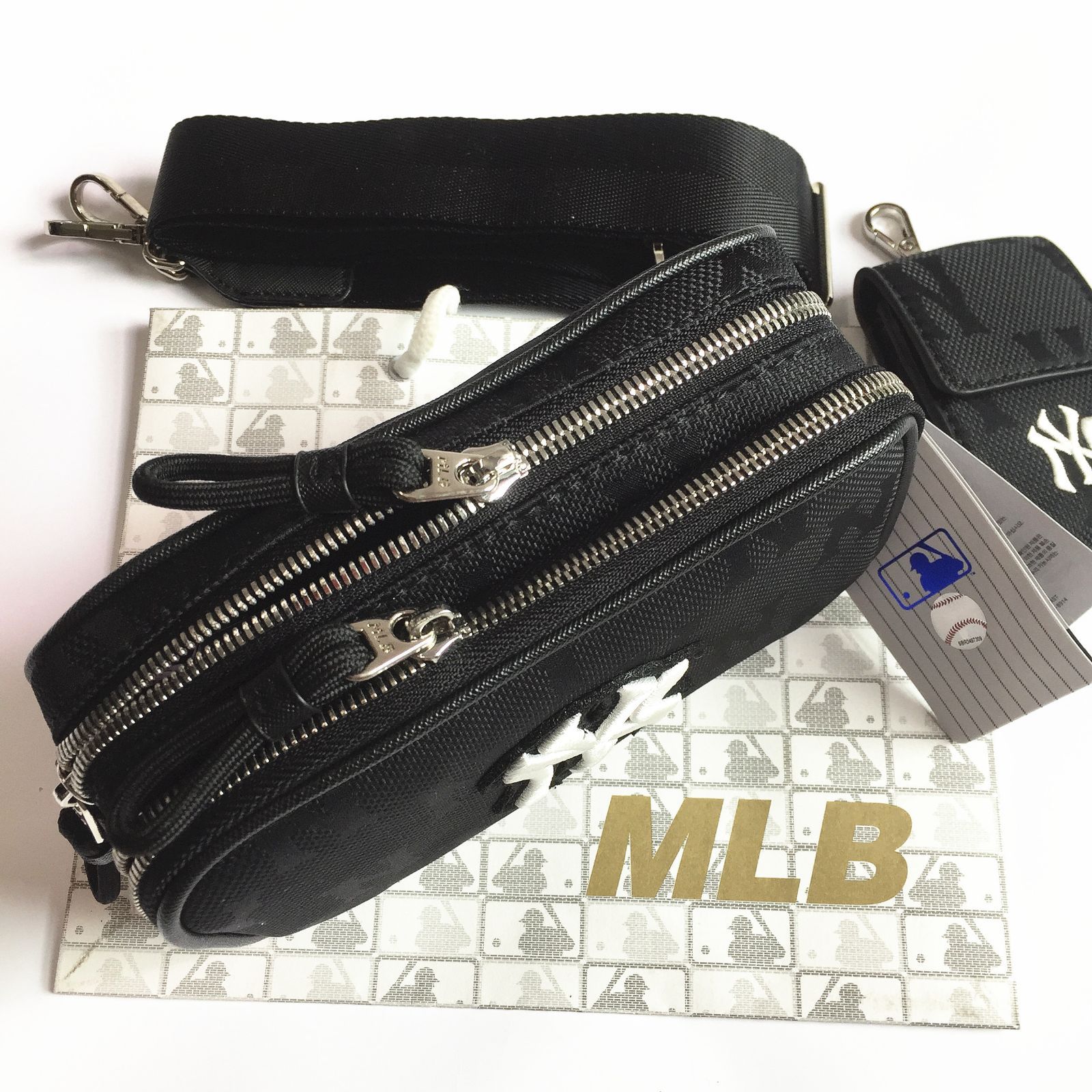 セール] MLB KOREA ショルダーバッグ ボディーバッグ NYロゴ ブラック 