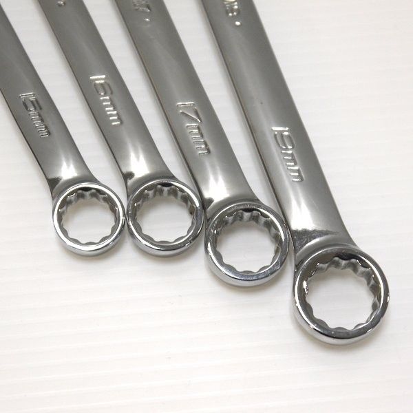 Snap-on コンビネーションレンチセット SOEXM710 1本欠品 美品 Snap-on コンビネーションレンチセット SOEXM710 1本欠品 美品