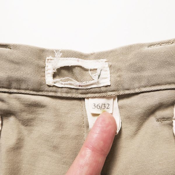 90's Jクルー J.CREW ノータック コットン チノパンツ (36/32) カーキ系 ボタンフライ チノパン 90年代 旧タグ オールド 90's Jクルー J.CREW ノータック コットン チノパンツ (36/32