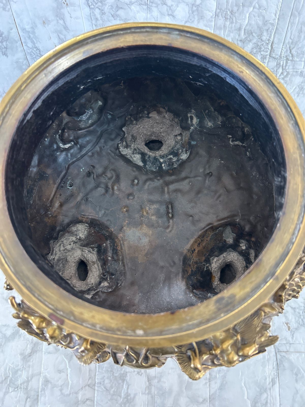 真鍮製　超特大香炉　高級黄銅製香炉　銘有り獅子龍  緣起物 真鍮製 超特大 香炉 高級黄銅製香炉 銘有り 獅子 龍 縁起物