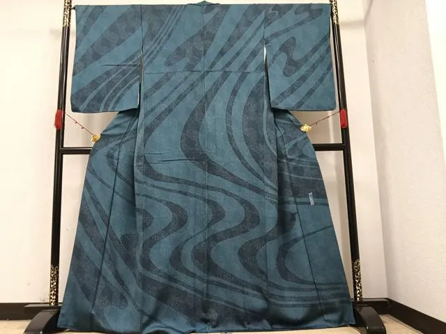 たけまま 江戸本藍染 小林文次郎 抽象的な花唐草 小紋 端布証紙ガード加工 たけまま 江戸本藍染 小林文次郎 抽象的な花唐草 小紋 端布証紙