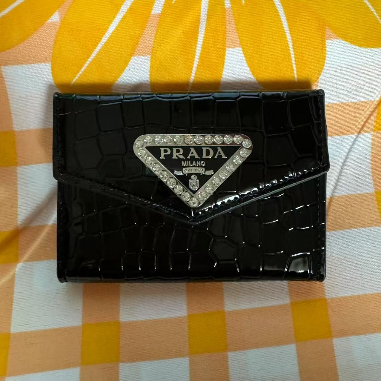 シルバー Prada プラダ コイン ポーチ カードケース - メルカリ シルバー Prada プラダ コイン ポーチ カードケース - メルカリ