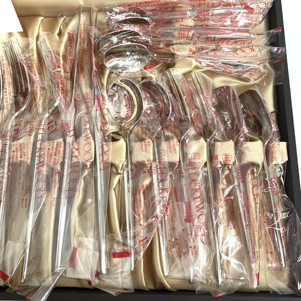 ☆値下げ中☆Design132ペアディナーセット ラッキーウッド（ミラー仕上げ） ☆値下げ中☆Design132ペアディナーセット ラッキーウッド