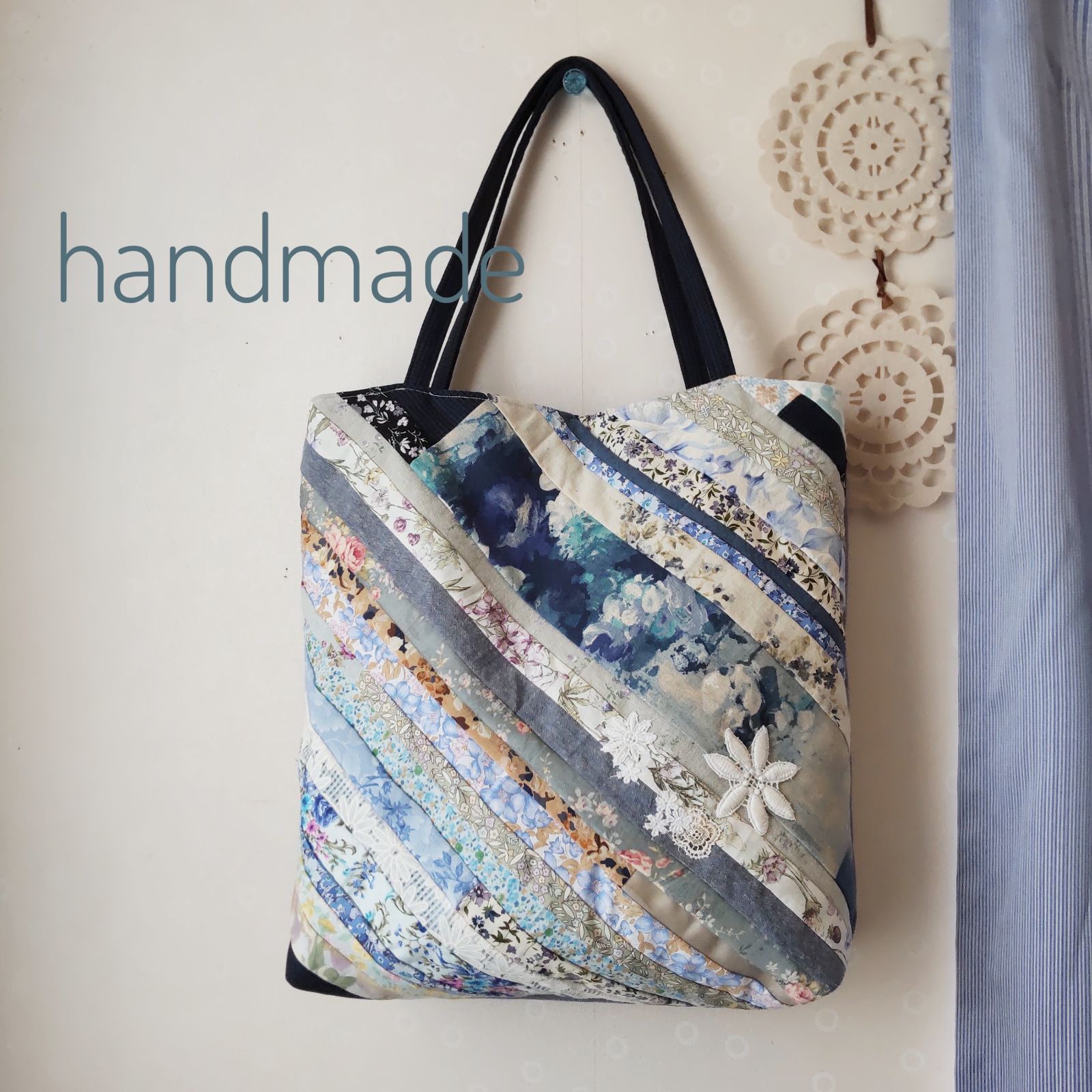 【専用出品】ハンドメイド✳✳パッチワーク　トートバッグ　3点おまとめ ハンドメイド✳✳パッチワーク トートバッグ ブルー 花柄 - メルカリ