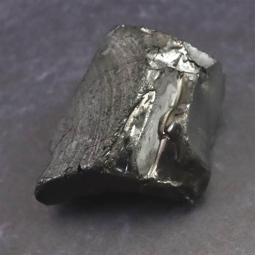 シュンガイト 鉱石 ロシア産 ノーブルシュンガイト エリートシュンガイト 原石 5.6g