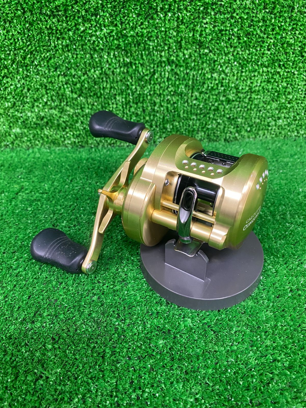 シマノ SHIMANO 23 カルカッタコンクエスト MD300XG 右巻き ② 【公式