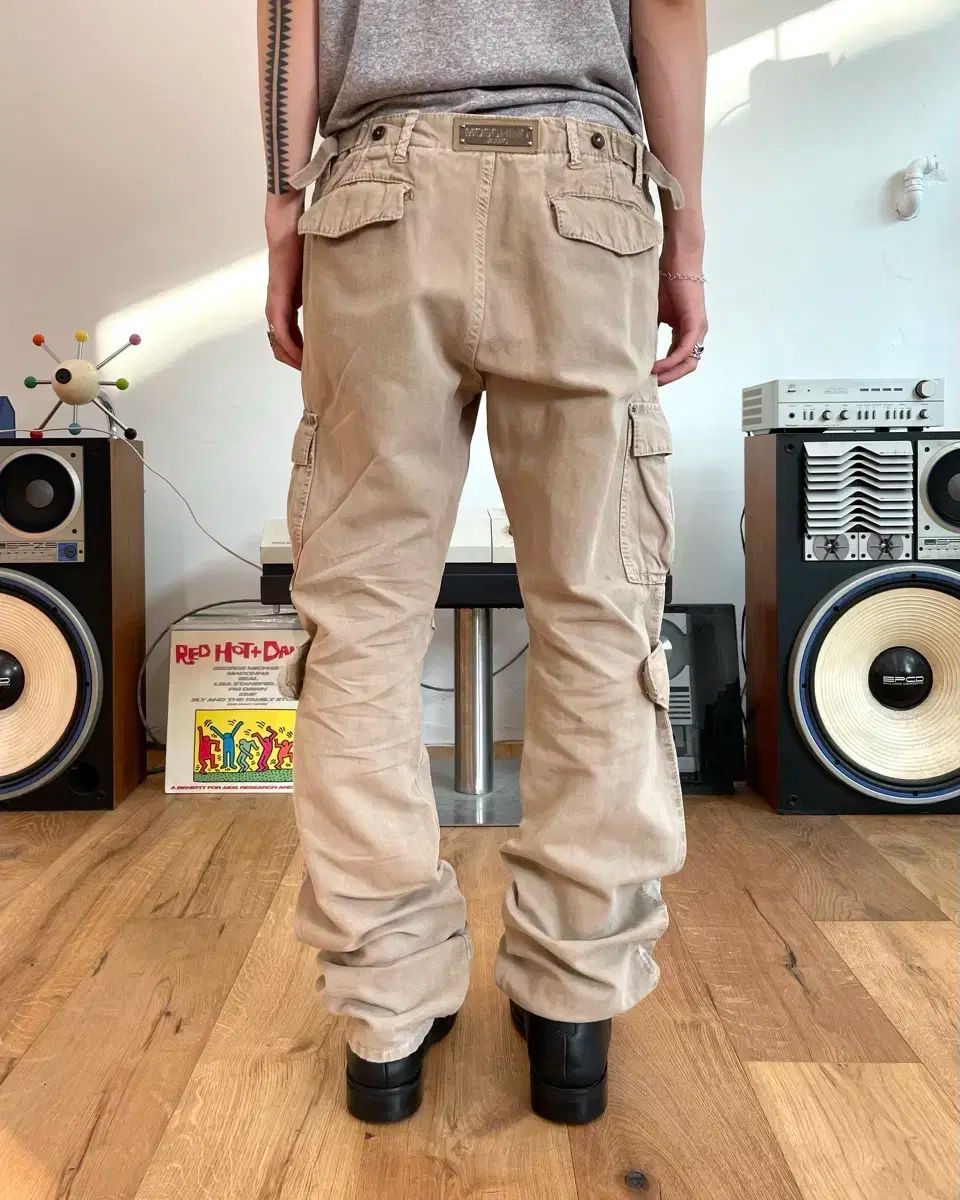 Moschino モスキーノ