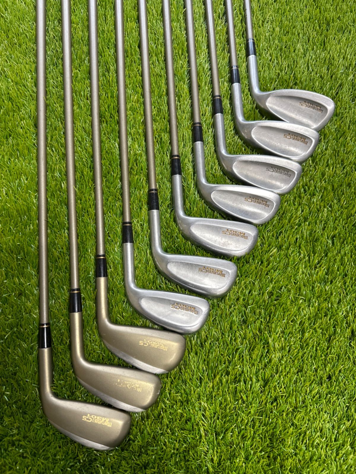 xxioアイアン8本セット。カーボンflex-R 中古 XXIO MP400 8