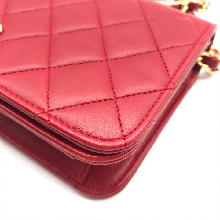 美品 CHANEL シャネル ココマーク ミニ マトラッセ ラムスキン プッシュロック チェーン ショルダー バッグ レッド a4706 美品 CHANEL シャネル ココマーク ミニ マトラッセ ラムスキン