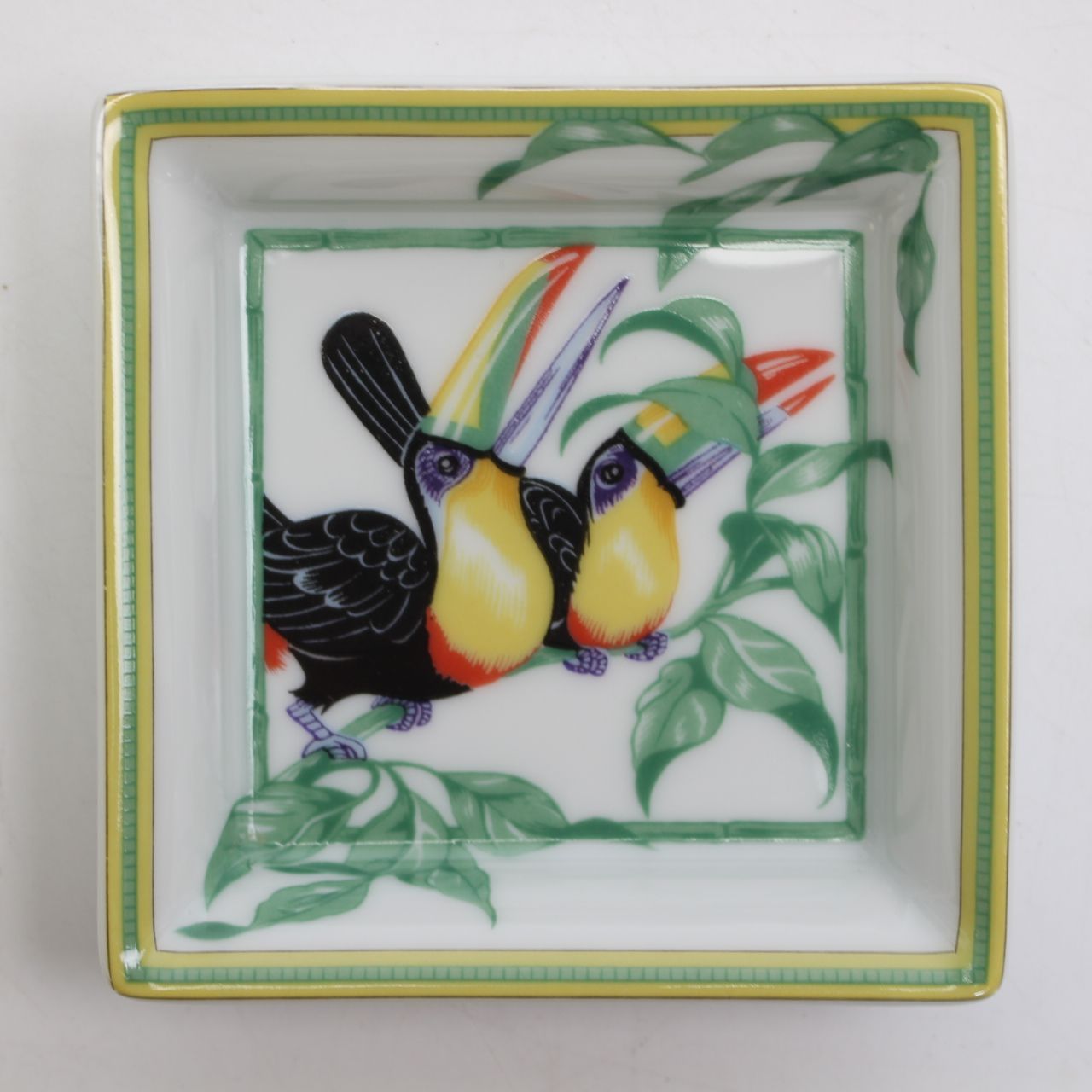 354)【美品/希少/8cm】HERMES トゥカン ミニトレー 大嘴(オオハシ)小皿 小物入れ 角皿