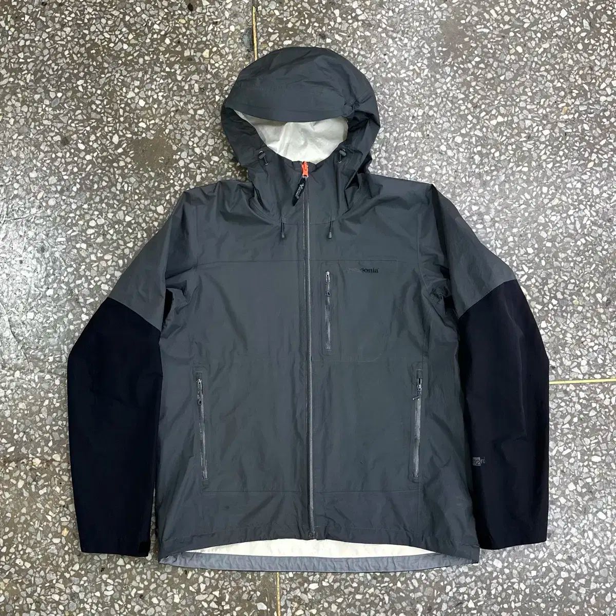 新品】パタゴニア インサレーテッド トレントシェル ジャケット