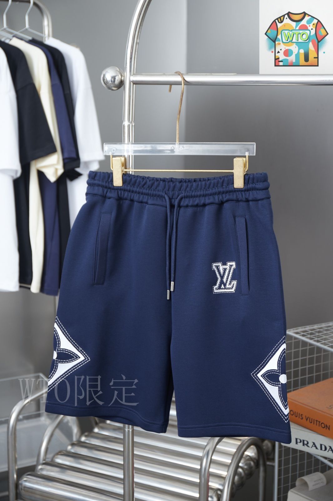 ラプンツェル✨♡LOUIS VUITTON トップス ブルー XL V金具がお洒落☆セットで欲しい】ルイヴィトン ビキニ トップ