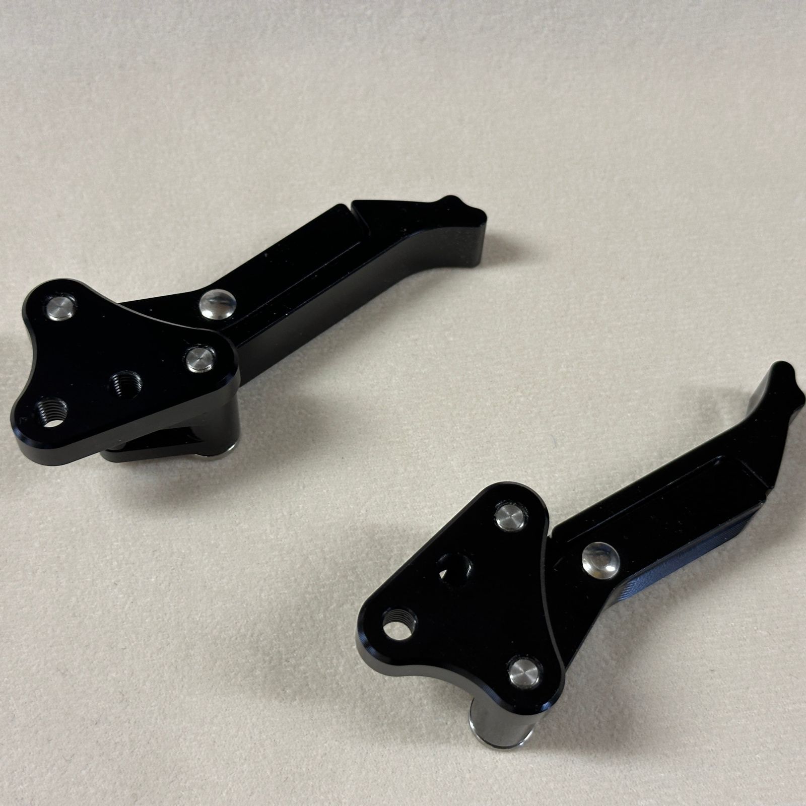 アクティブブレーキ ブラック