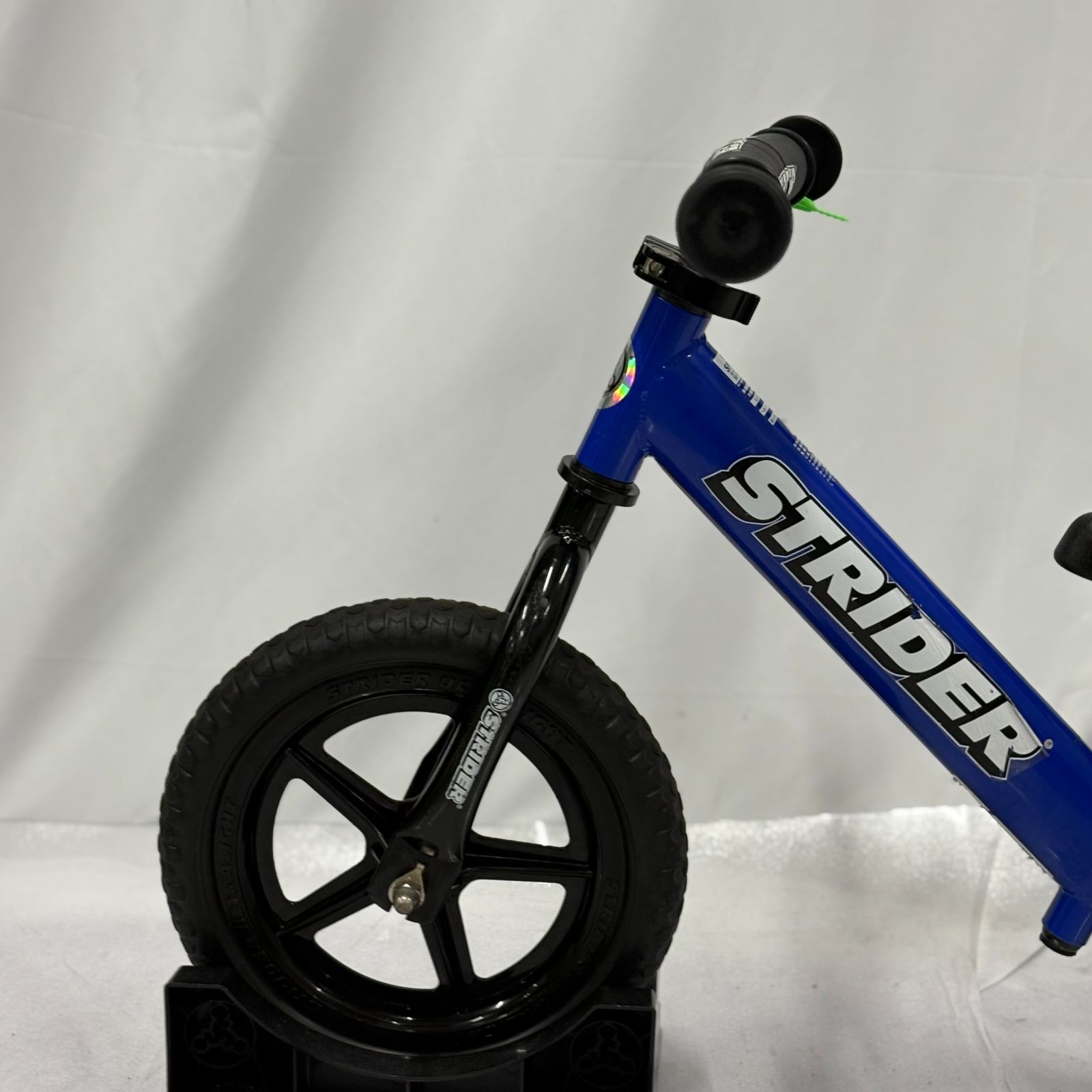 ストライダー　12スポーツ　ブルー Amazon.co.jp: ストライダー スポーツモデル (STRIDER Sport) 12
