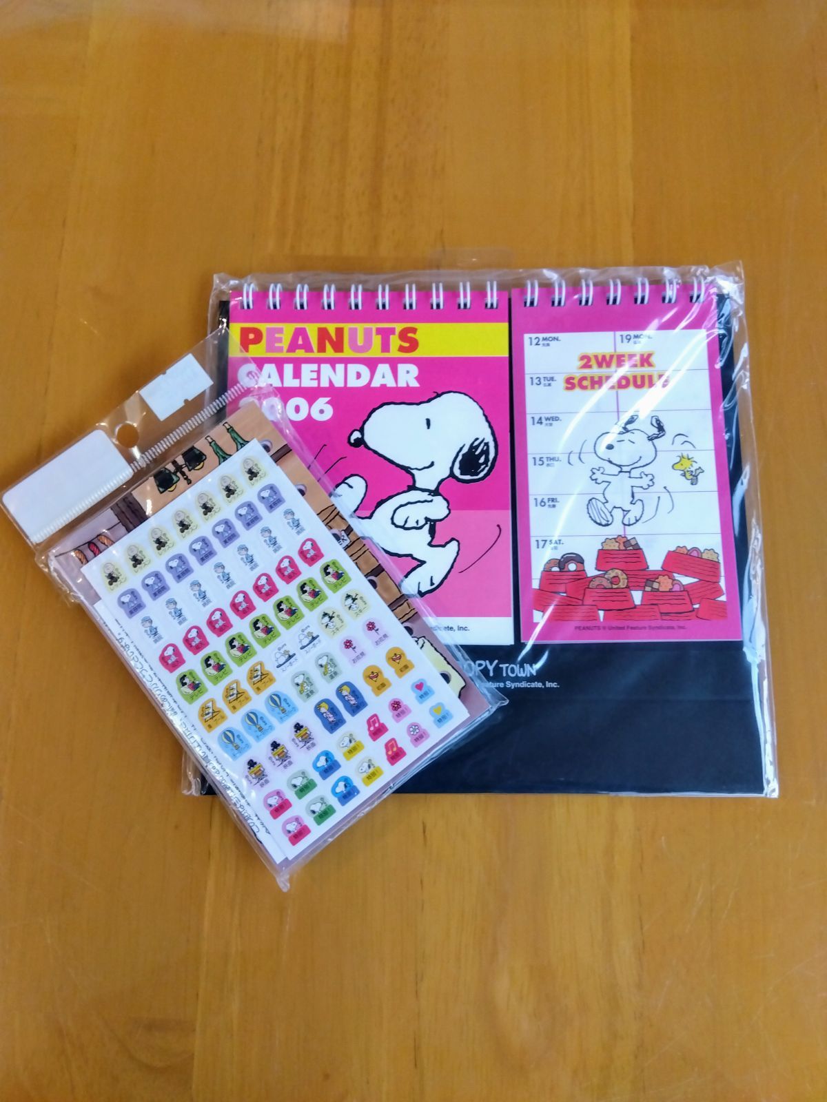 SNOOPY　TOWN　PEANUTS 　CALENDAR　2006年＆システム手帳リフィル　ミニ6穴　2006年版