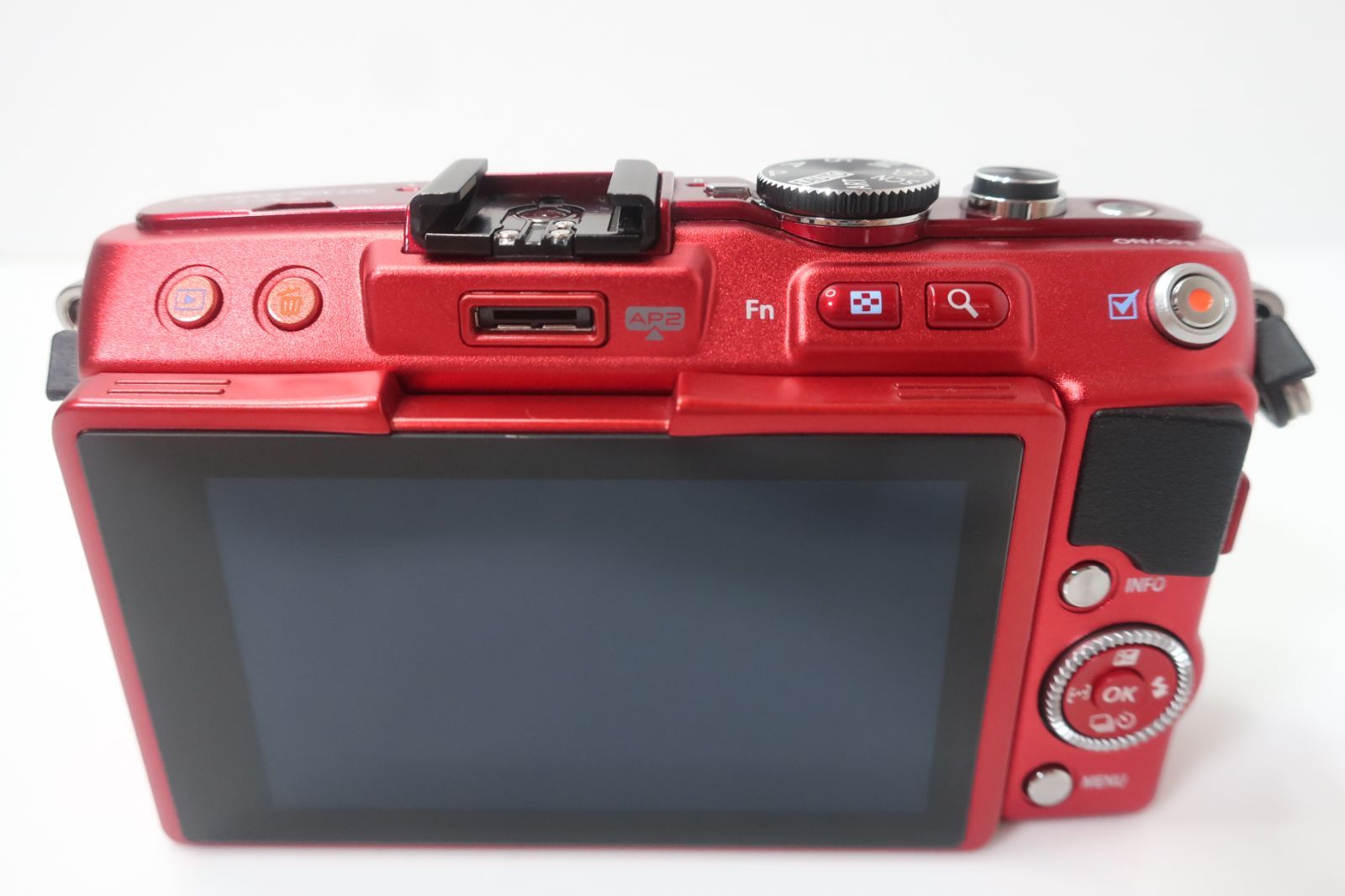 S数3383回 オリンパス OLYMPUS PEN Lite E-PL6 ボディ 新製品