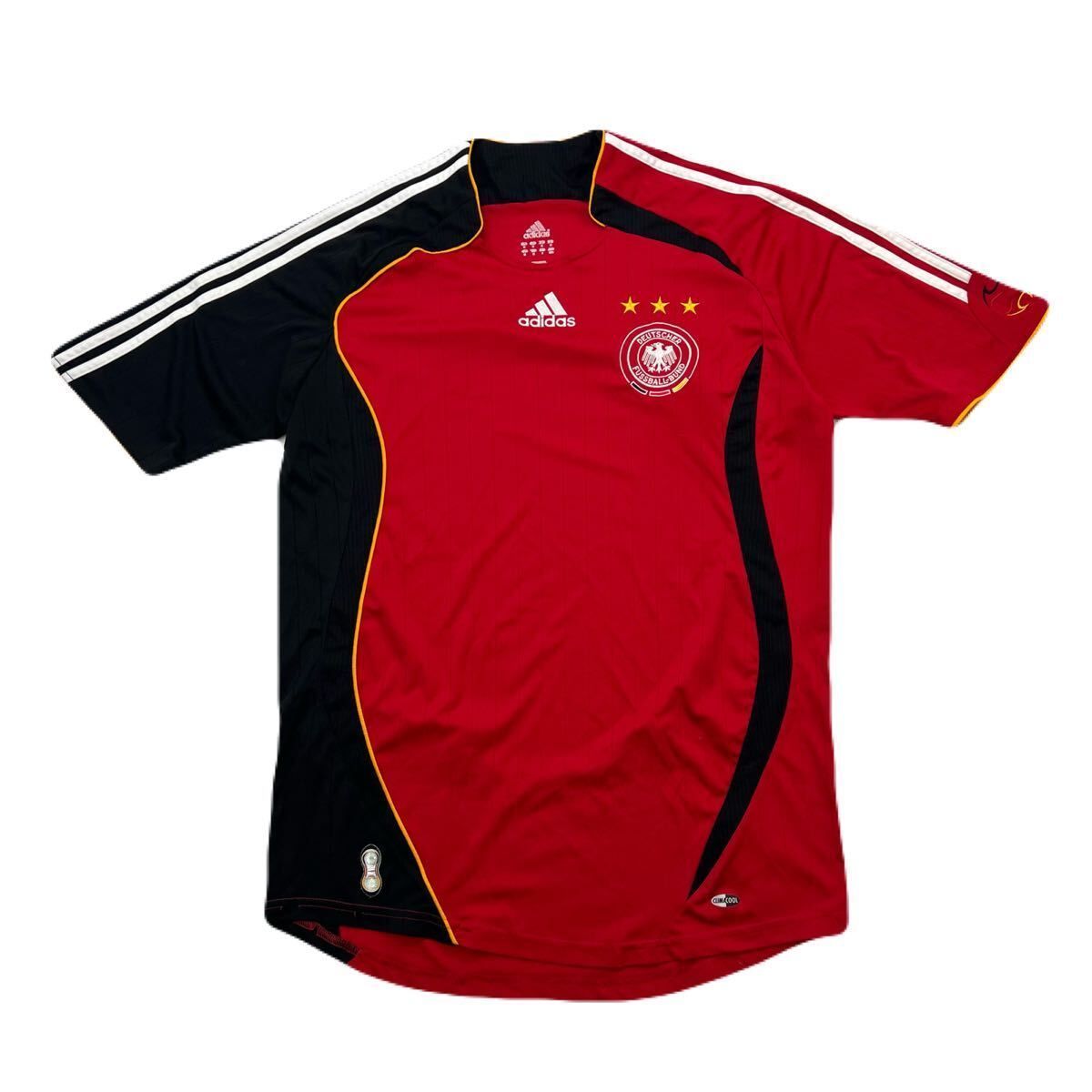 アウェイ ユニフォーム