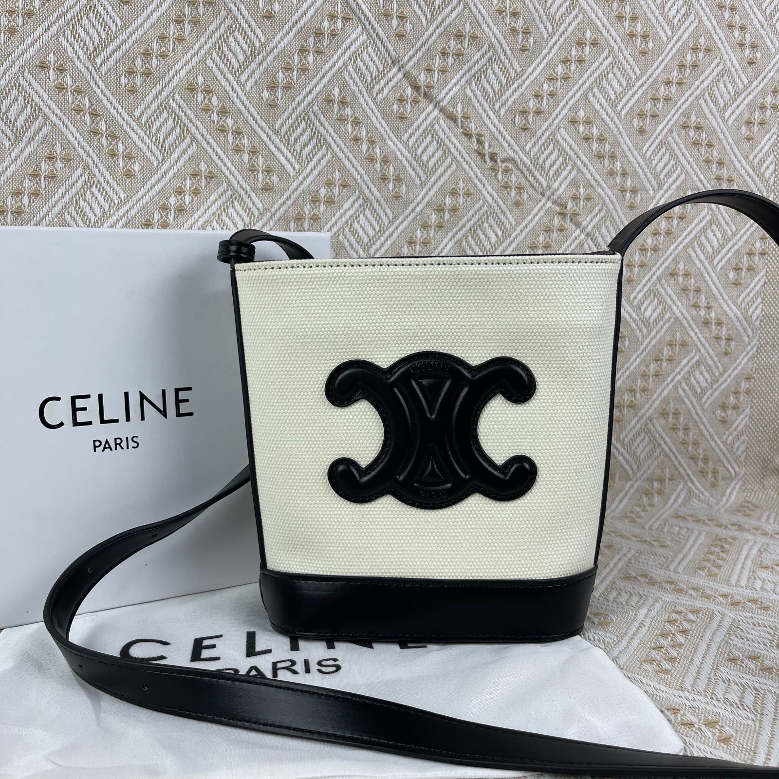 ★CELINE セリーヌ スモールバケット トリオンフ★