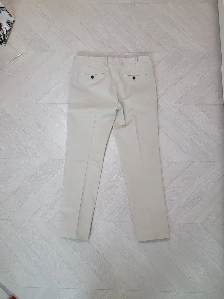 ストレッチ パンツ
