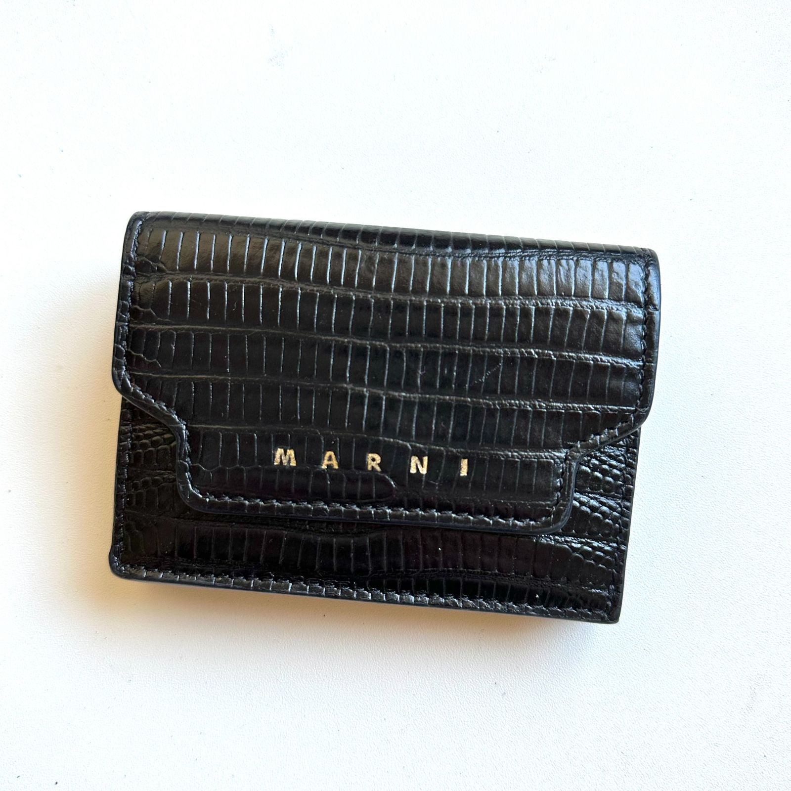 マルニ MARNI 三つ折り財布 クロコ型押し