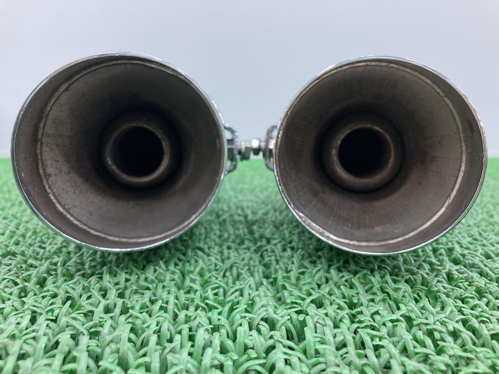 FLHTCU1580 サイレンサーマフラー 左右 65748-09/65949-09 ハーレー