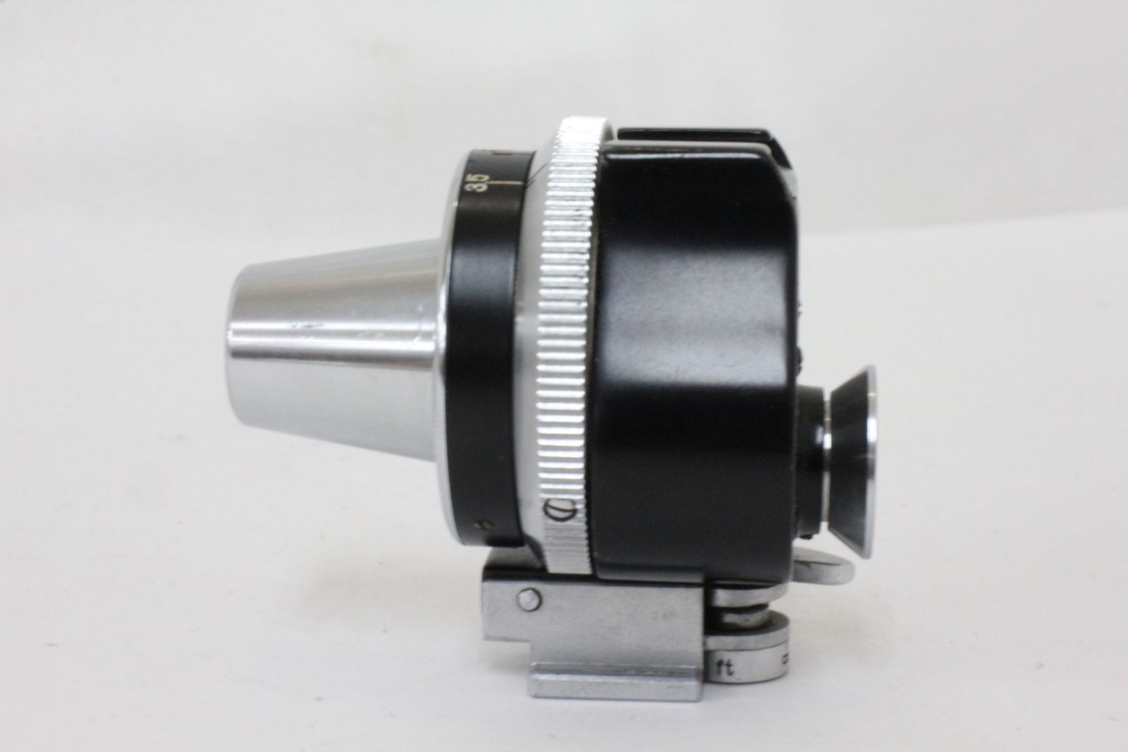 ユニバーサルファインダー M