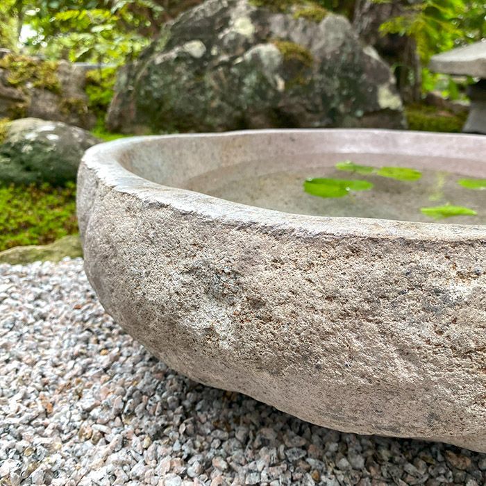 つくばい 手水鉢 蹲 水鉢 睡蓮鉢 メダカ鉢 金魚鉢 石 大型