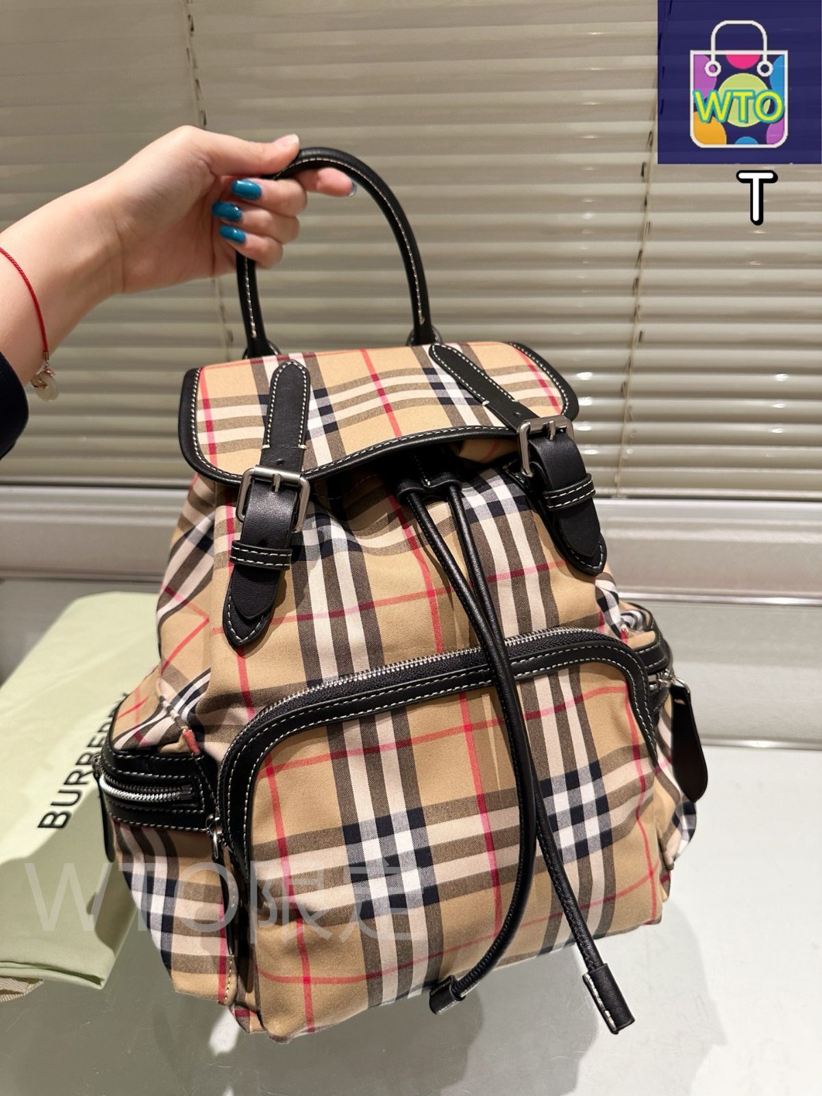 ☆送料関税込☆BURBERRY スモール TB ショルダーバッグ☆超人気