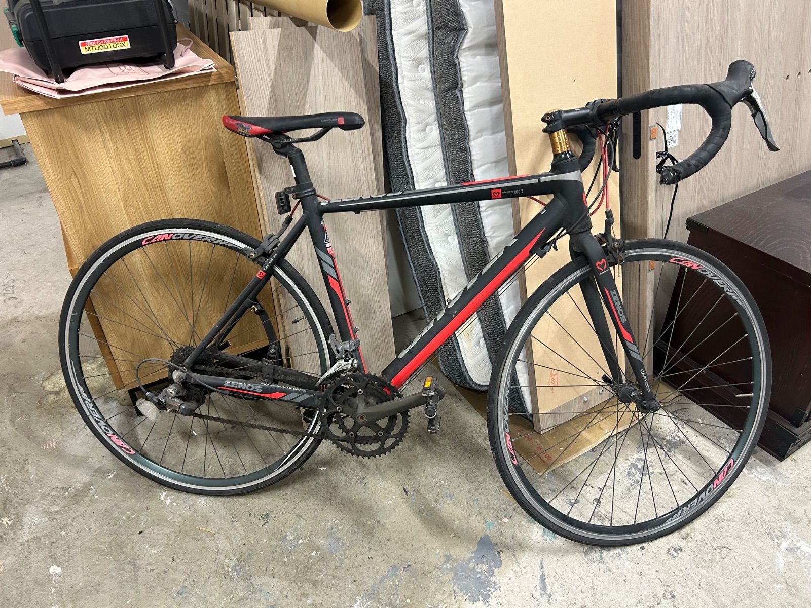 Canover ロードバイク ブラック/レッド 700C(着払い) Canover ロードバイク ブラック/レッド 700C(着払い)