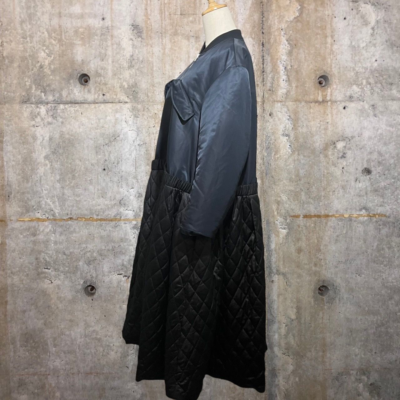 REKISAMI(レキサミ) MA-1 BOMBER DRESS/キルティングフレアロングコート RC-18134 FREE ブラック - メルカリ