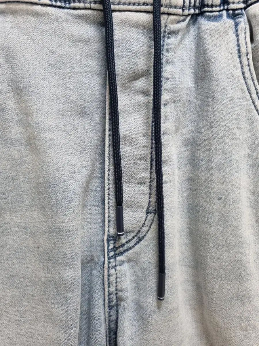 ZARA ハーフデニムパンツ　32サイズ ZARA デニム カーゴ ハーフパンツ 32インチ ザラ ショートパンツ