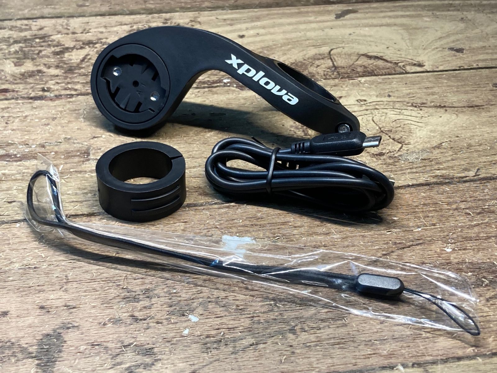 HS605 エクスプローヴァ xplova x5 EVO サイクルコンピューター HS605 エクスプローヴァ xplova x5 EVO サイクルコンピューター xplova