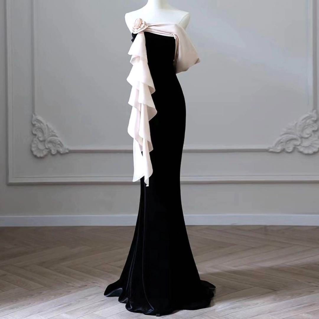 レディースファッション 胸元の薔薇のデザインが美しい シンプルオシャレなロングドレス