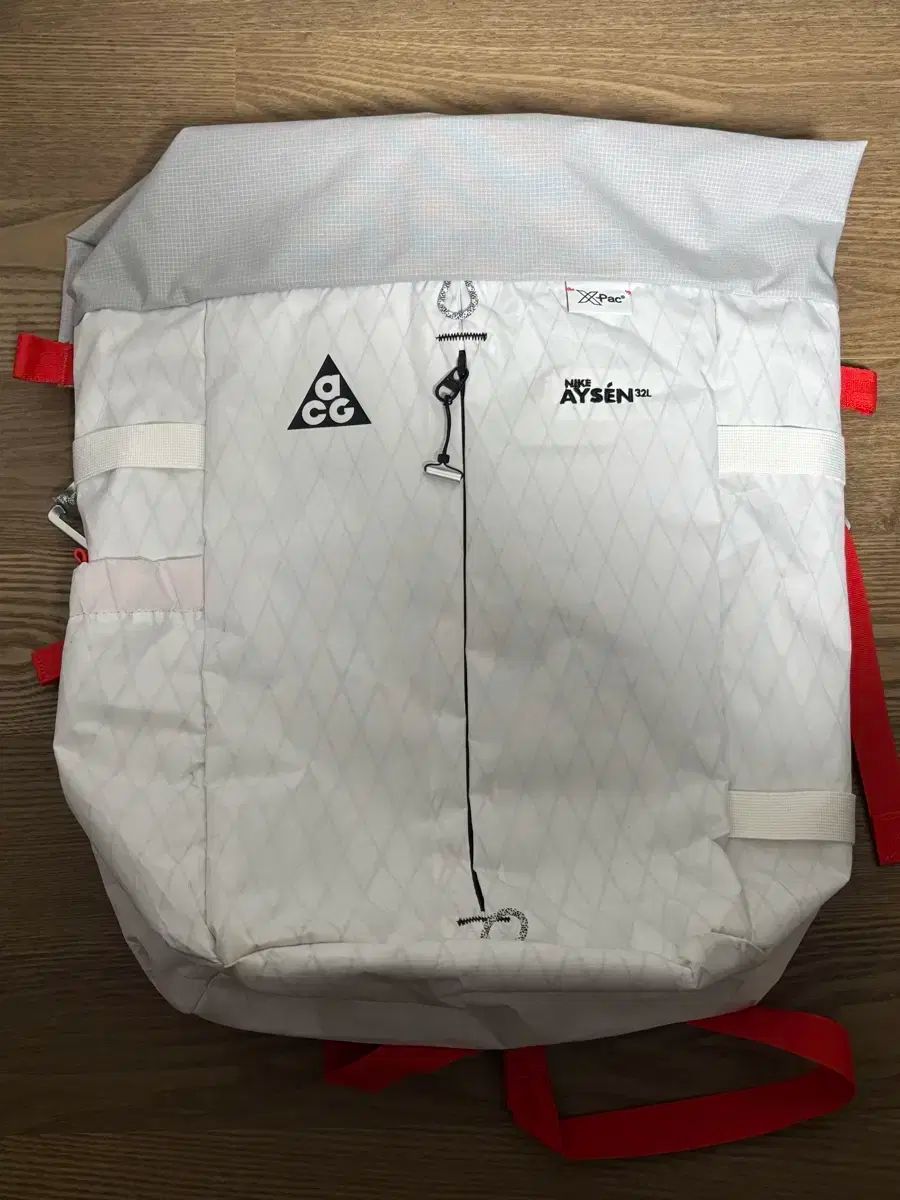NIKE(ナイキ) ACG 登山 リュック リュックサック ホワイト 出品