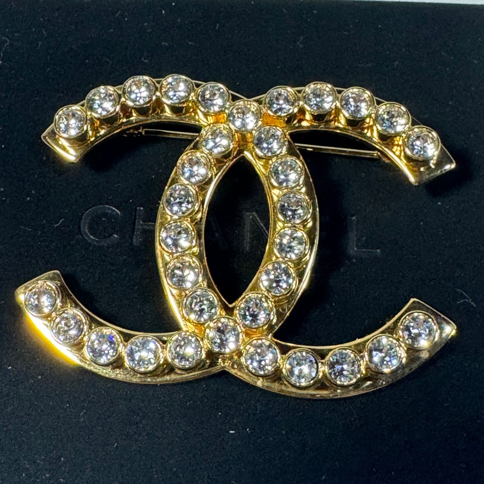 *高級感*【CHANEL】シャネル キラキラ ブローチ CHANEL - 【シャネル】ブローチの通販 by Pinky｜シャネルならラクマ