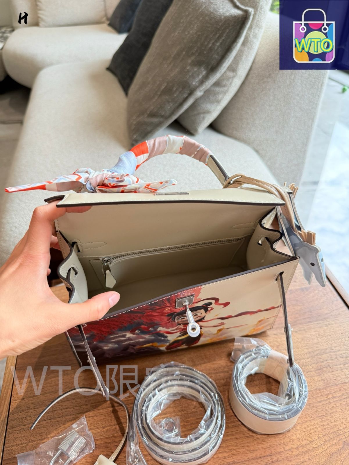 エルメス❣️ケリーバッグ用❣️ボックス！美品 エルメス ケリー28（2） ボックスカーフ ノワール ゴールド金具