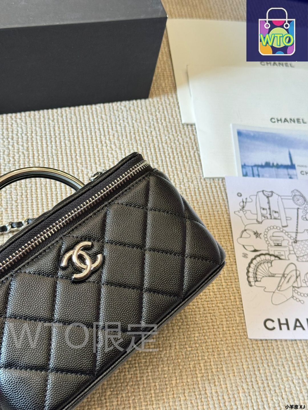 CHANELコスメ 今日WTO】Chanel シャネル 22Aメイクボックスバッグ