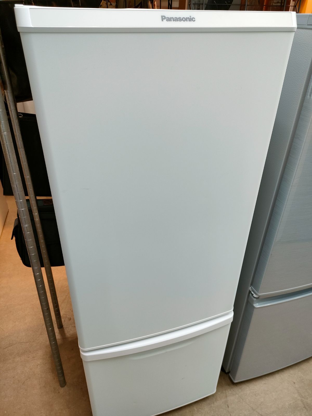 【送料込み】冷蔵庫 ホワイト NR-B17FW-W 168L 2ドア 右開き 冷蔵庫 パーソナルタイプ マットバニラホワイト NR-B17FW-W [168L /2