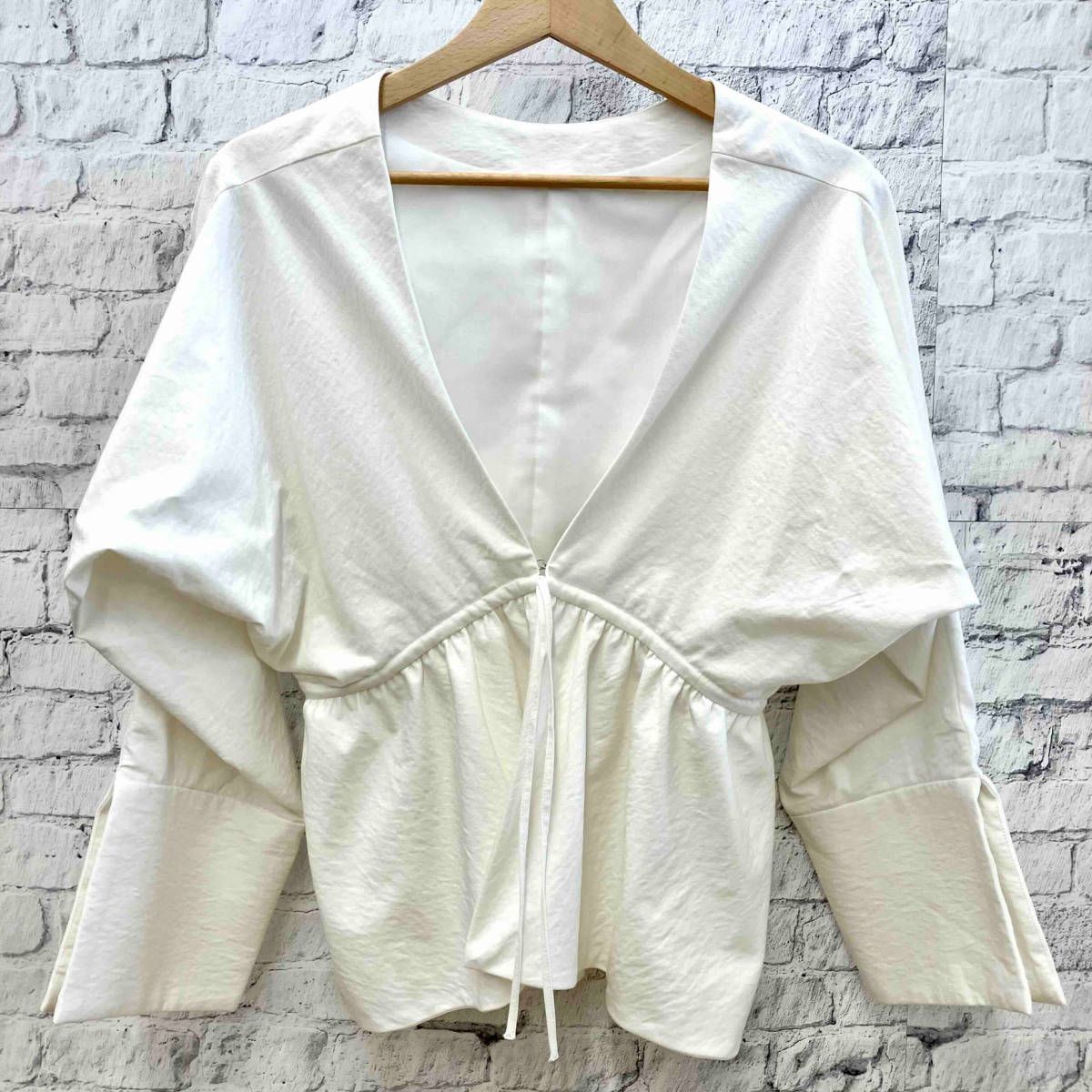 CLANE 2WAY FRILL BOLERO WHITE クラネ 2ウェイ フリル ボレロ ホワイト 長袖ブラウス コットン 14103-0612  サイズ1 - メルカリ